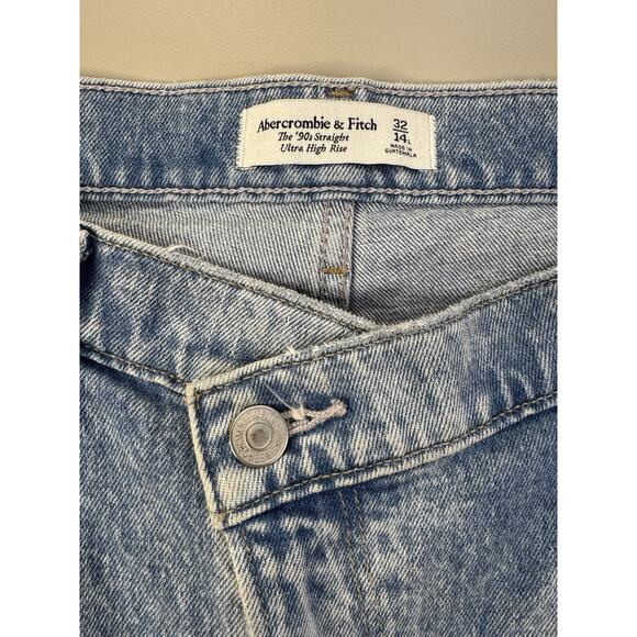 Abercrombie & Fitch Womens The 90s Straight Ultra High Rise 32 Long Medium Wash - Picture 2 of 16